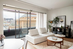 Urban Artistry Loft - A Haven Above the Bustle